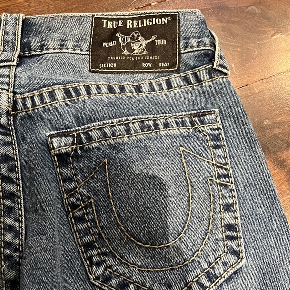 **TRUE RELIGION** - Picture 5 of 5